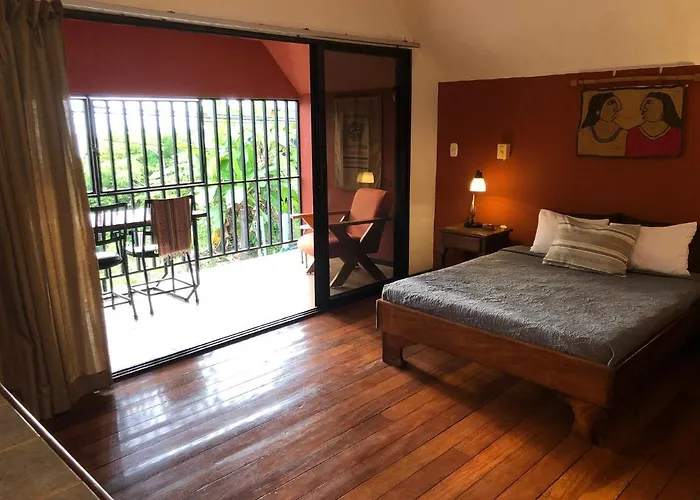 Cockatoo Studio Apartments